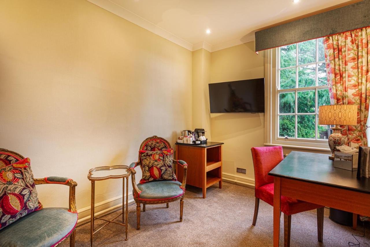 The Wynnstay Hotel, Oswestry, Shropshire Esterno foto