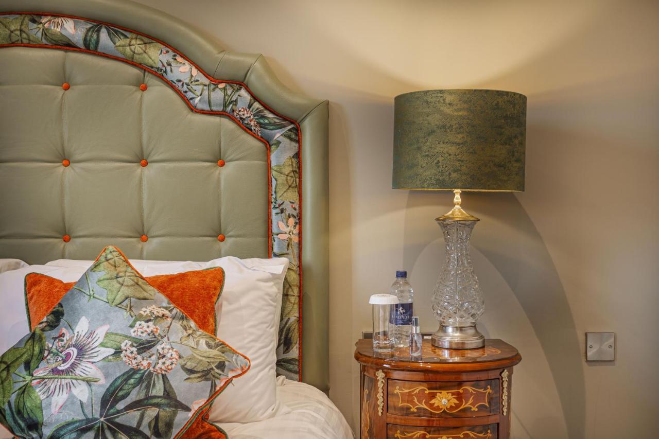 The Wynnstay Hotel, Oswestry, Shropshire Esterno foto