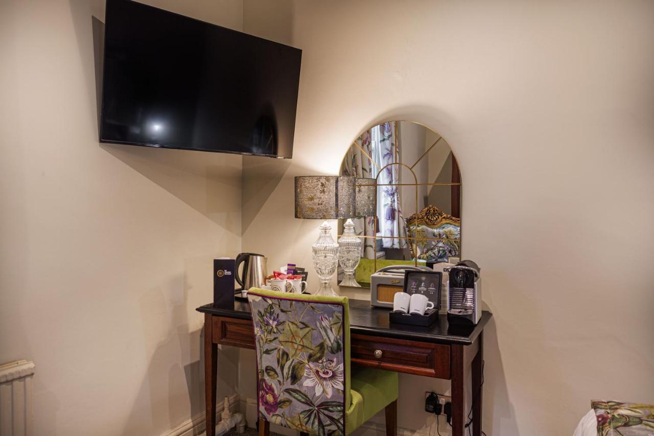 The Wynnstay Hotel, Oswestry, Shropshire Esterno foto