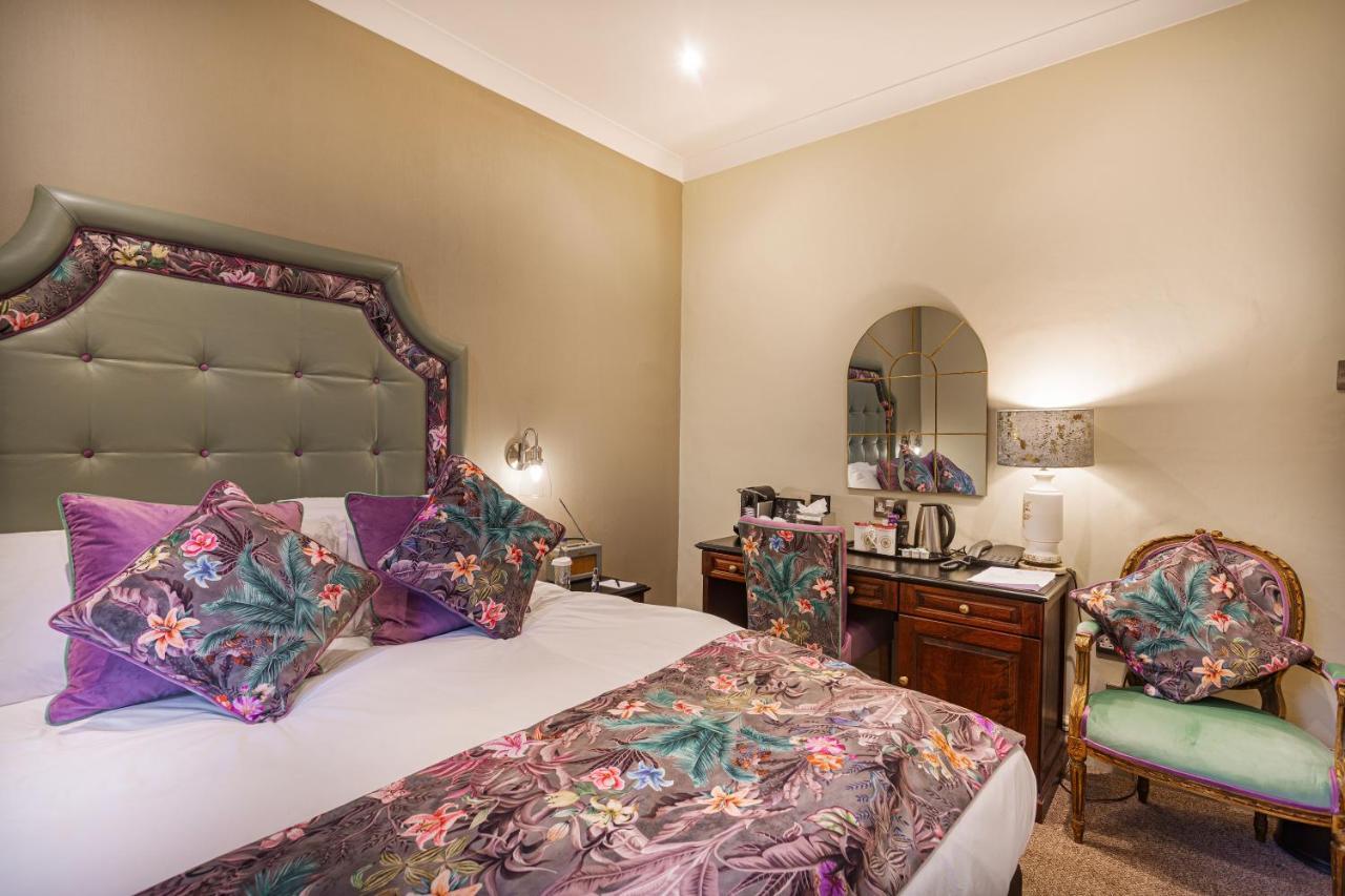 The Wynnstay Hotel, Oswestry, Shropshire Esterno foto