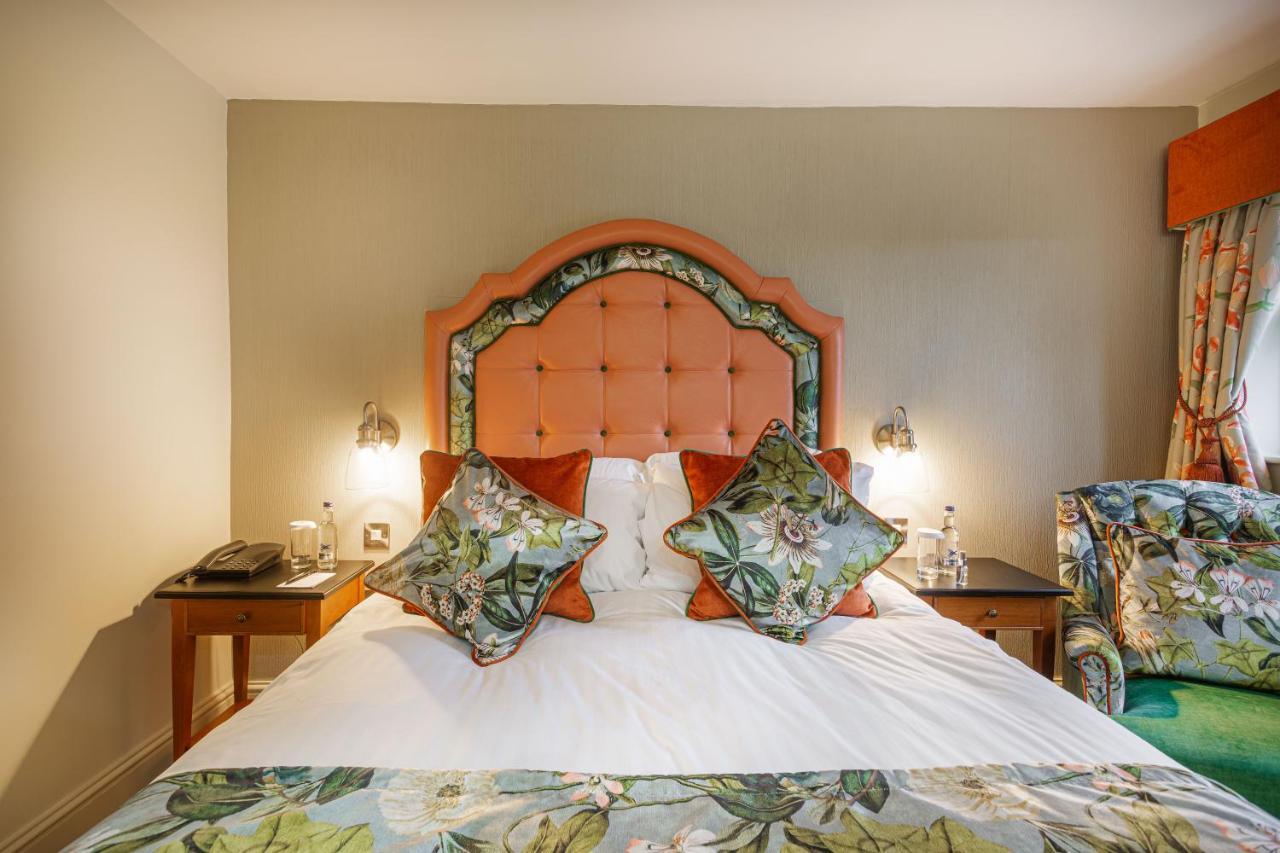 The Wynnstay Hotel, Oswestry, Shropshire Esterno foto