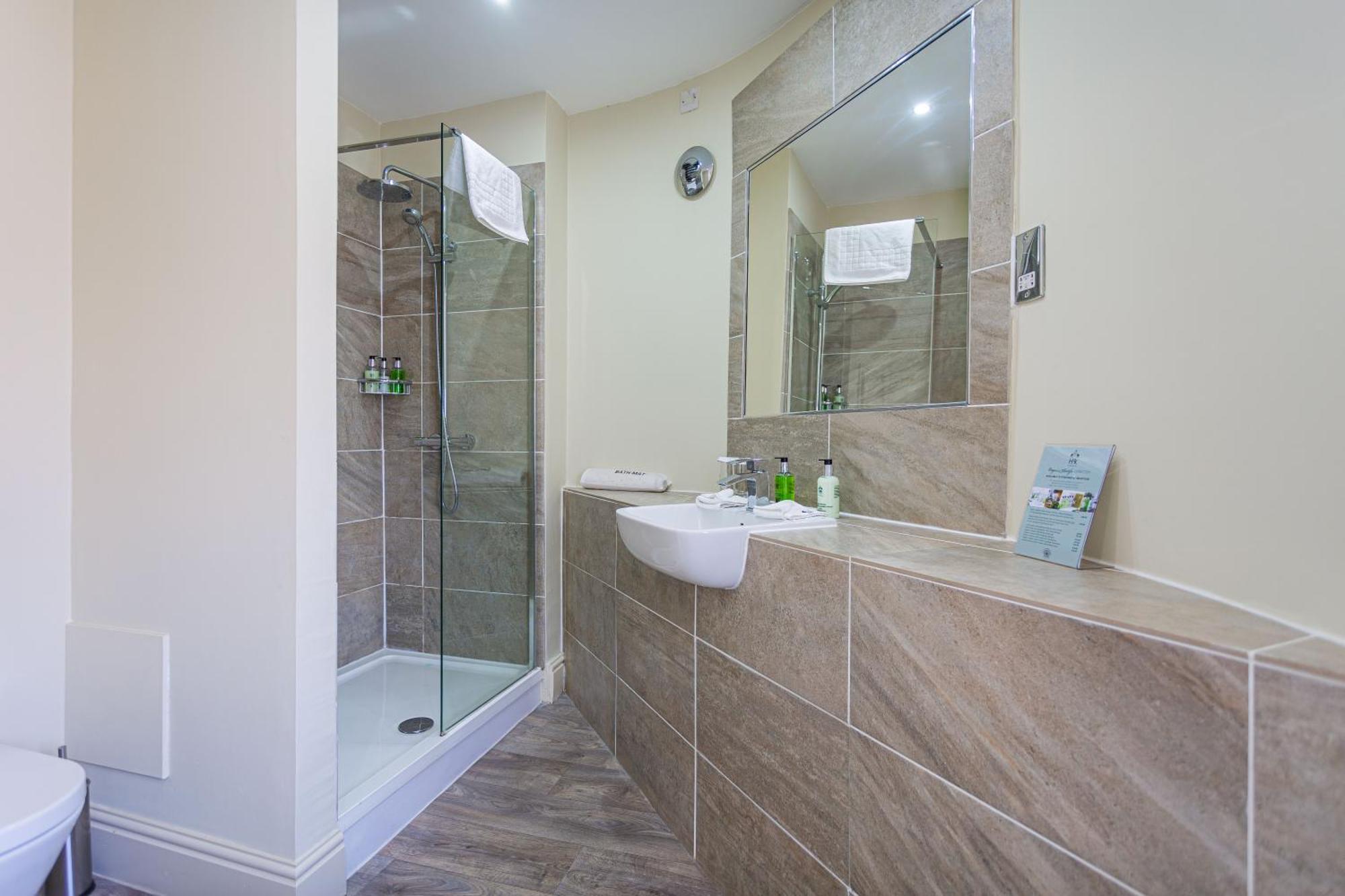 The Wynnstay Hotel, Oswestry, Shropshire Esterno foto