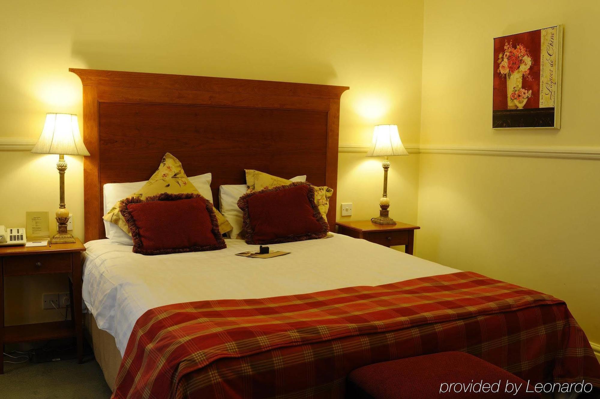 The Wynnstay Hotel, Oswestry, Shropshire Esterno foto